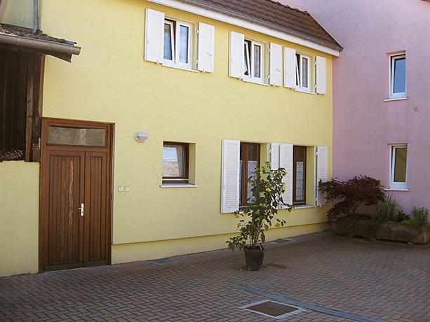 Interhome - Residence jaune et rose Marckolsheim Bas-Rhin