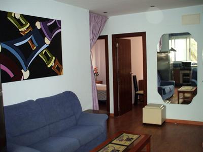 Inside City&Beach!Wi-Fi&Air co!Complete property!