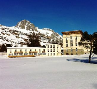 Maloja Club House