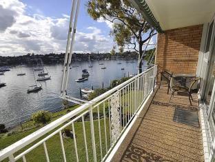 Drummoyne Self-Contained Modern Three-Bedroom Apartment 3DRU