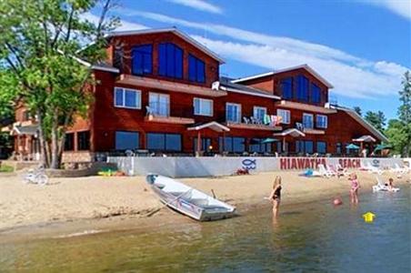 Hiawatha Beach Resort