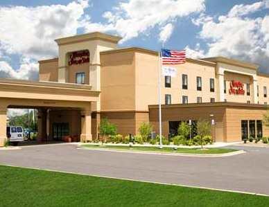 Hampton Inn & Suites Airport Grand Rapids