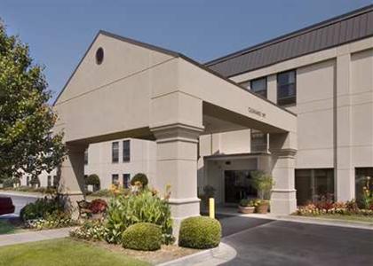 Hampton Inn Lagrange - Callaway Gardens