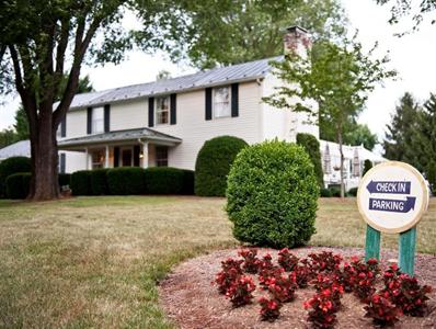 Inn at Old Virginia