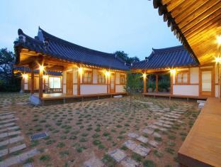 Gyeongju Hanok Pen Town Guesthouse