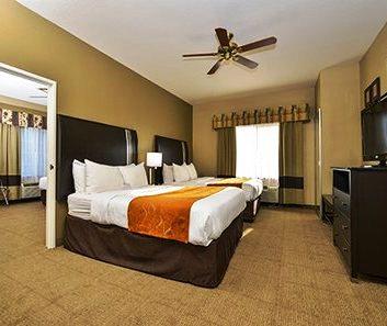 Comfort Suites Bakersfield