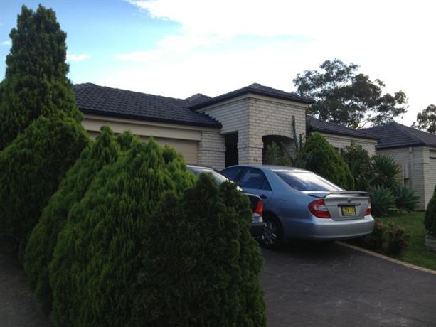 Homestay in Wollongong near Dapto Railway Station