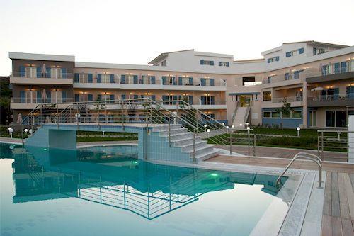 Paradise Resort Foinikounda