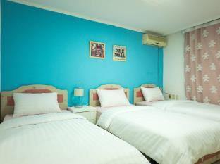 Doors Guesthouse
