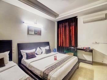 OYO Rooms Near Green Wood City