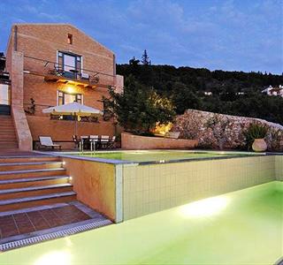 Apokoron Luxury Villas
