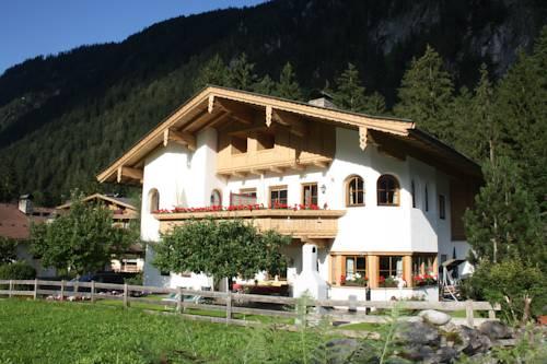 Vronis Waldhaus Apartments Mayrhofen