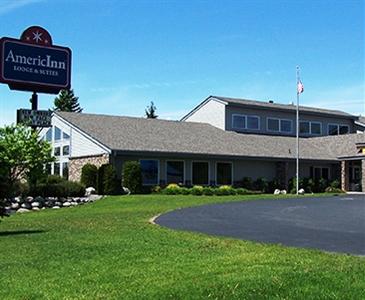 AmericInn Lodge & Suites Rhinelander