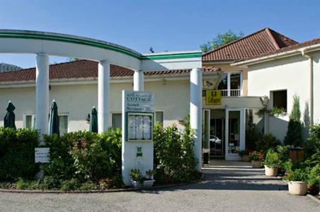 Logis Cottage Hotel