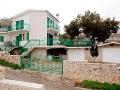 Apartments Ljubo