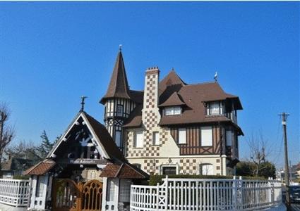 Marie Antoinette Apartments Cabourg