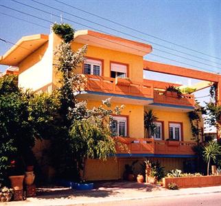 Aris Apartments Platanias