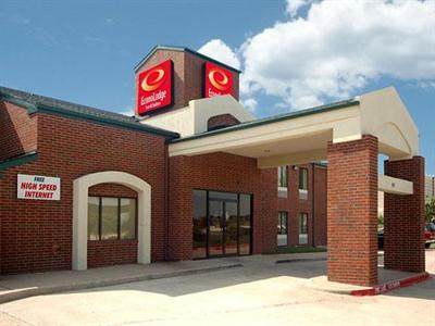 Econo Lodge Inn & Suites Richardson