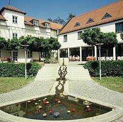 Akademie Schonbrunn Gastehaus St Klara Markt Indersdorf