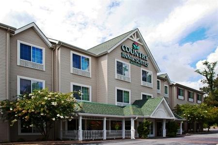 Country Inn & Suites Asheville at Biltmore Square