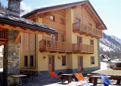 Residence & Ski Bar WalserTal