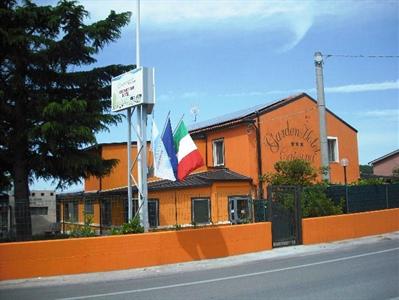 Cascina Garden Hotel