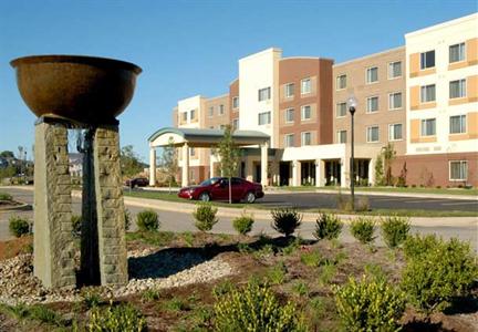 Courtyard by Marriott Louisvillle Northeast