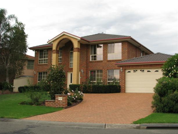 Homestay in Baulkham Hills near Baulkham Hills Library