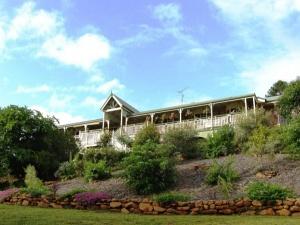 Nirvana at Montville Holiday House Flaxton Australia