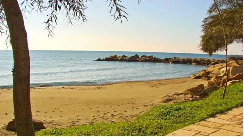 Elya Beach Luxury Suites