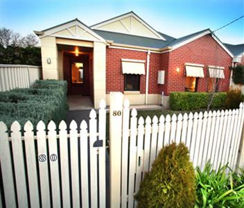 Emaroo Cherry Townhouse Mildura