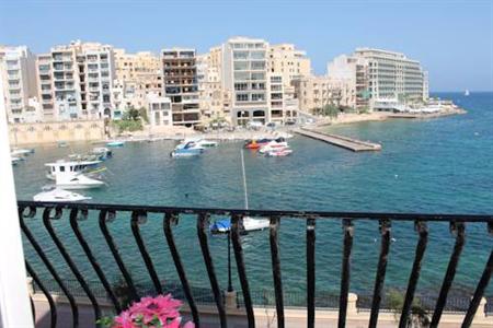 Spinola Bay Apartment