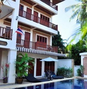 Baan Chayna Lounge Resort Phuket