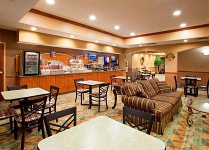 Holiday Inn Express Hotel & Suites Blue Ash