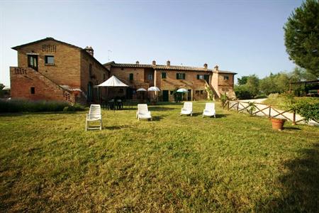 La Grotta Di Montecchino Farm House Siena