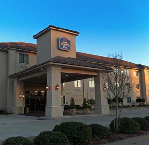 Best Western Plus Crown Colony Inn & Suites