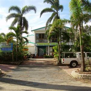 Tropical Palms Inn