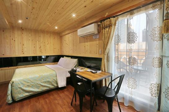 Film 37 2 Hotel