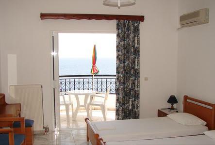 Avlakia Beach Studios