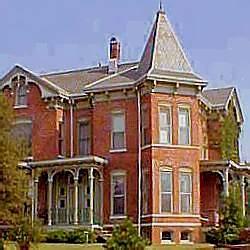 Summers Riverview Mansion Bed And Breakfast