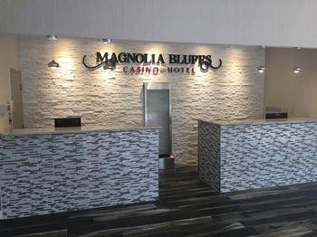 Magnolia Bluffs Casino Hotel