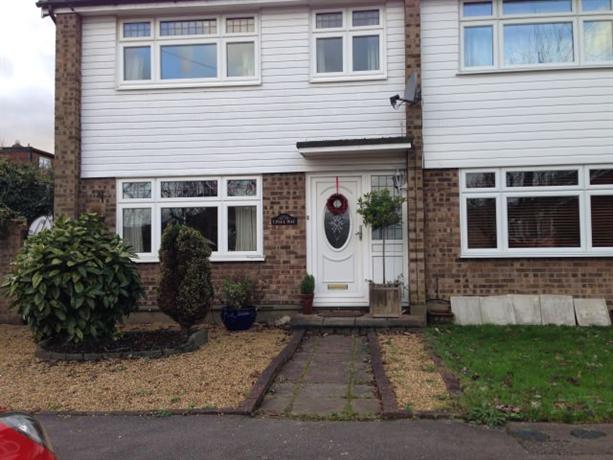 Homestay in Havering near Gidea Park Sports Ground