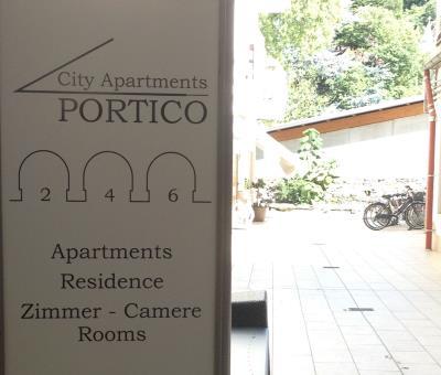 City Apartments Portico