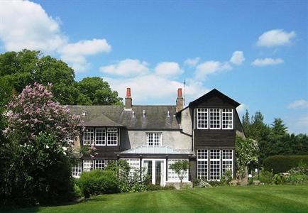 Skirling House