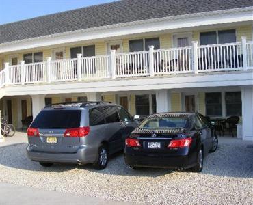 Madison Avenue Beach Club Motel