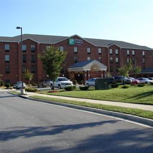 Holiday Inn Express Hotel & Suites Capitol Beltway Largo (Maryland)