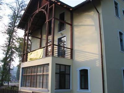 Vila Sangeorz-Bai