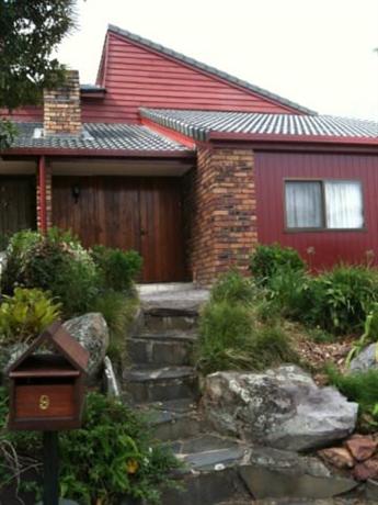 Homestay in Sunnybank Hills near Runcorn Railway Station