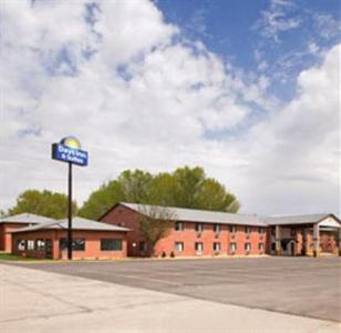 Days Inn & Suites Waterloo