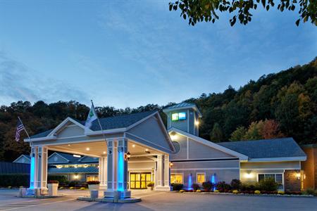 Holiday Inn Express Springfield Vermont